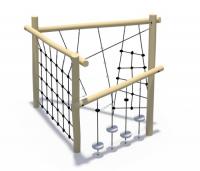 Спортивно-игровой комплекс с переходами выполнен, из древесины вида Робиния с защитной пропиткой (в виде треугольника)