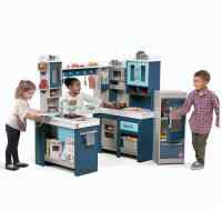 Большая игровая кухня «Семья»