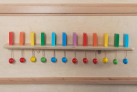 Тактильное оборудование и панели + Тактильно-развивающая панель “Разноцветное домино” (12 домино, настенный модуль)