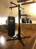 Оборудование для единоборств + Напольная конструкция для боксерских мешков FS11