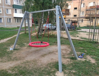Детские качели + Качели на металлических стойках Гнездо ИО 01052