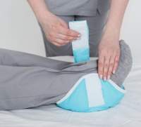 Валики и подушки + Накладка противопролежневая для пяток - локтей 140х120х140 мм