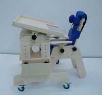 Реабилитационное оборудование для детей + Столик на колесиках для детей с ограниченными возможностями